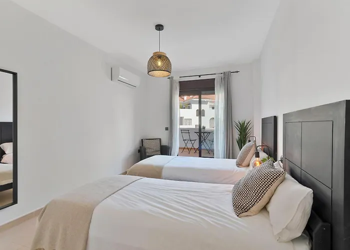 Luxe Puerto Banus ماربيا